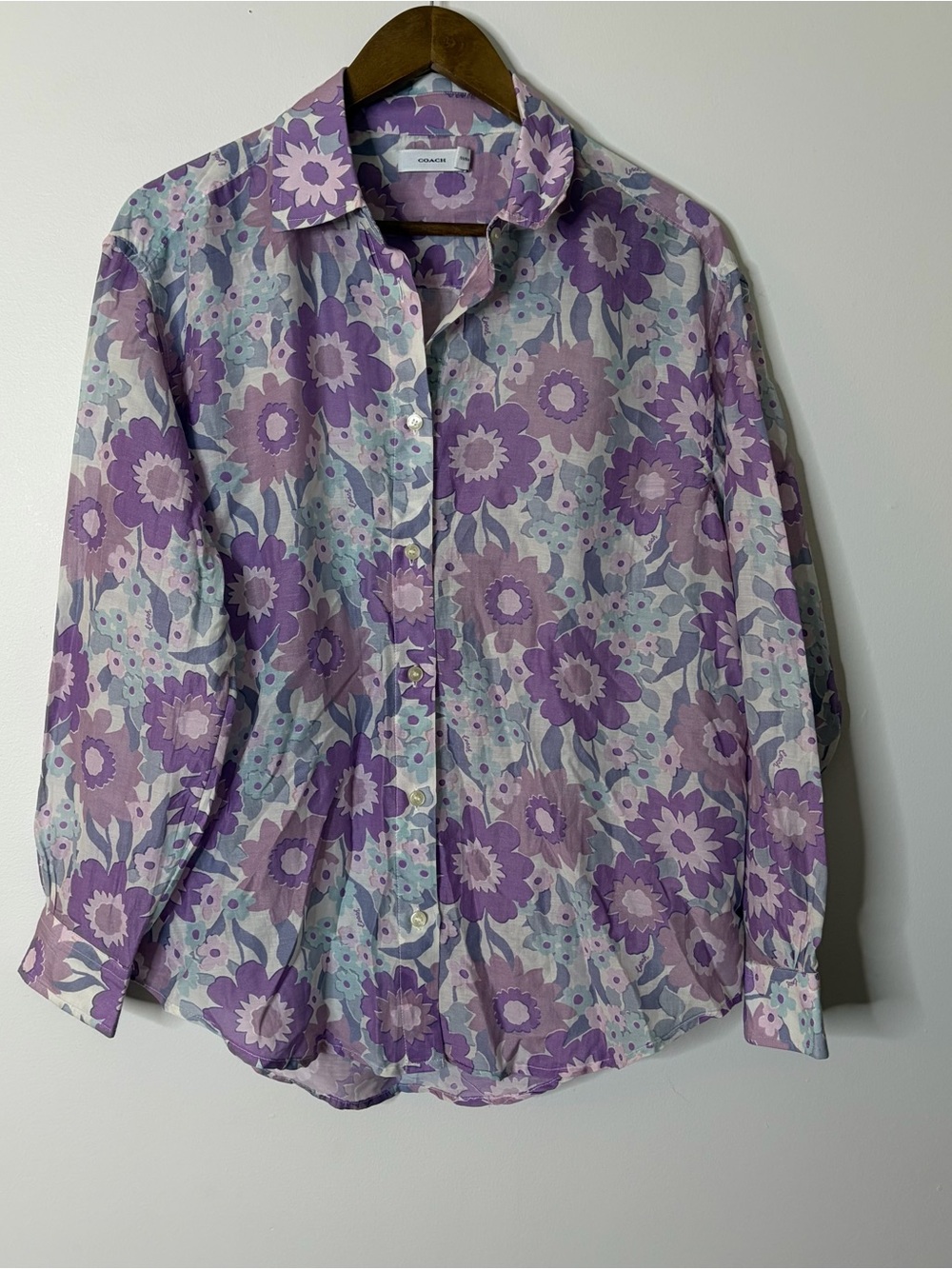Coach size 2 Floral Button-Up Shirt in Lavender & Lilac
